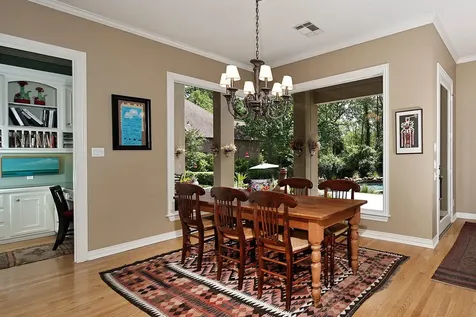 122 E Bracebridge Circle The Woodlands TX 77382