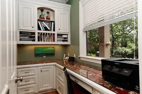 122 E Bracebridge Circle The Woodlands TX 77382