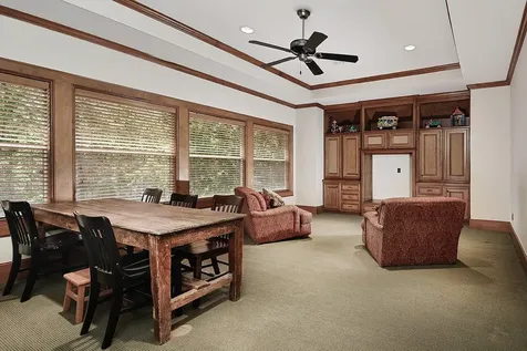 122 E Bracebridge Circle The Woodlands TX 77382