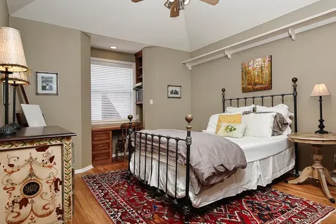 122 E Bracebridge Circle The Woodlands TX 77382