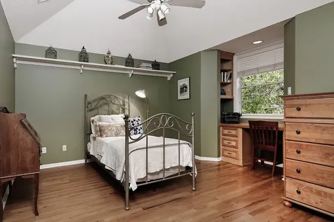 122 E Bracebridge Circle The Woodlands TX 77382