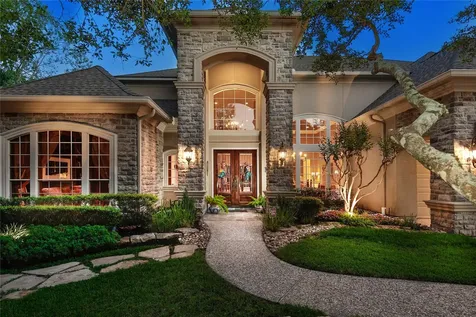 122 E Bracebridge Circle The Woodlands TX 77382