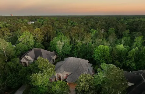 122 E Bracebridge Circle The Woodlands TX 77382