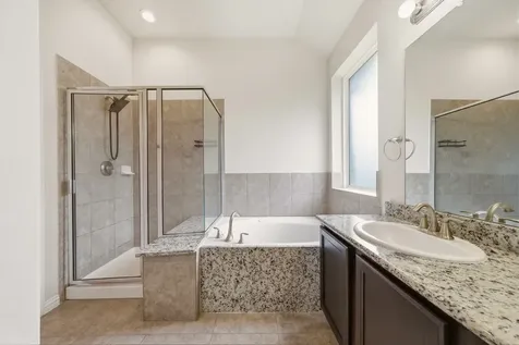 632 W Linnwood Drive Woodbranch TX 77357