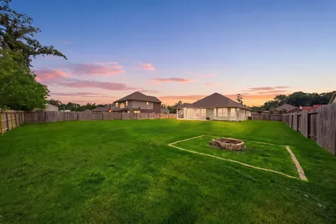 632 W Linnwood Drive Woodbranch TX 77357