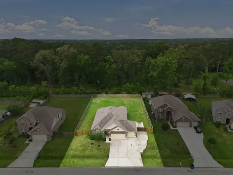 632 W Linnwood Drive Woodbranch TX 77357