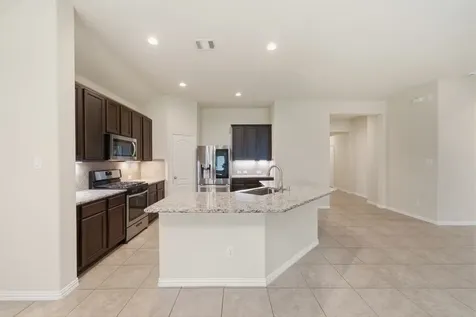 632 W Linnwood Drive Woodbranch TX 77357
