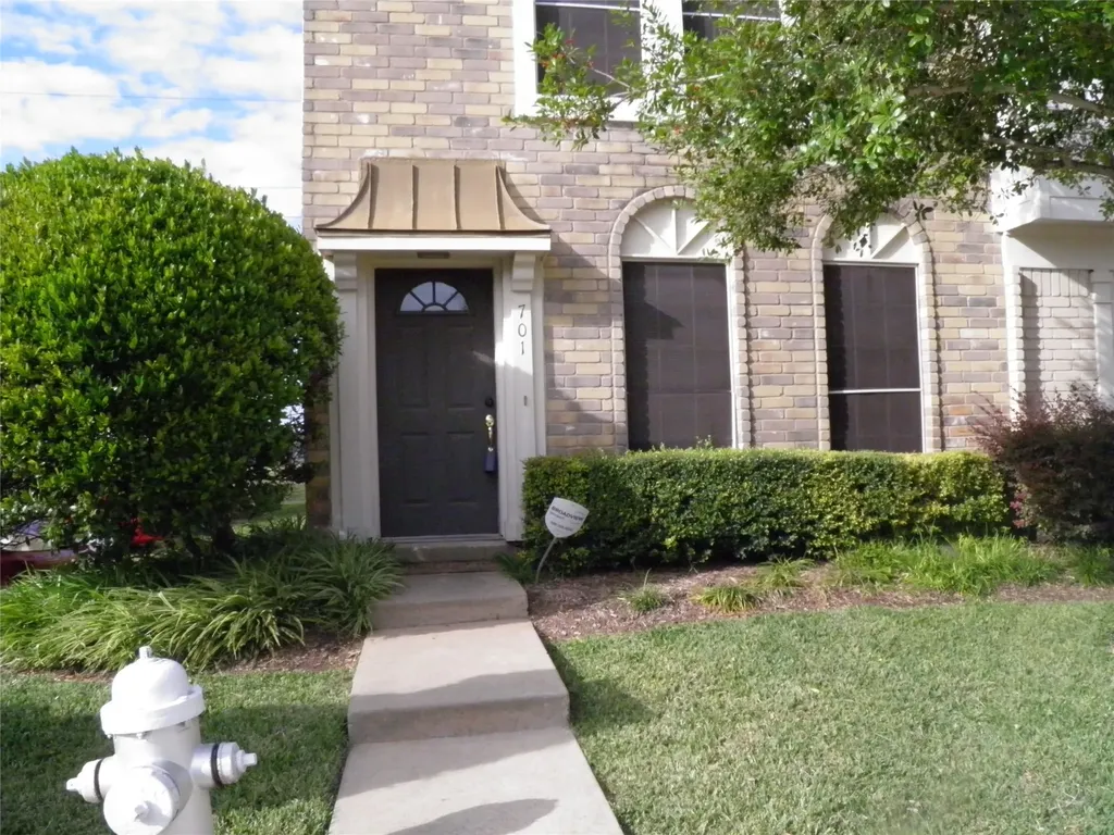2910 Grants Lake Boulevard 701 Sugar Land TX 77479