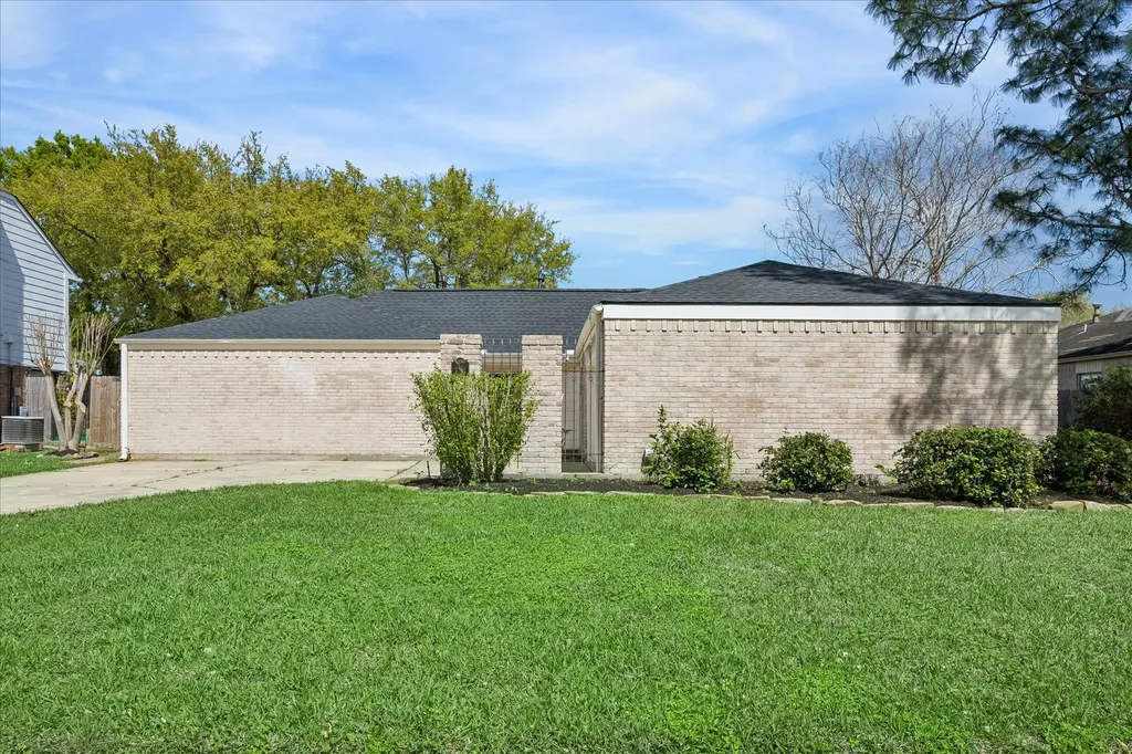 14907 Aspen Hills Drive Houston TX 77062