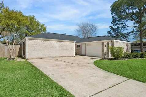 14907 Aspen Hills Drive Houston TX 77062