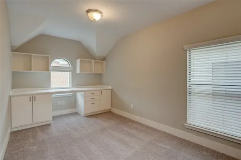 5911 Petty Street Houston TX 77007