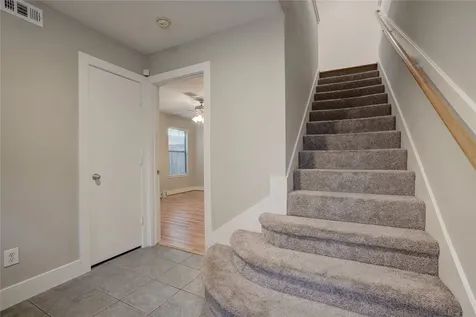 5911 Petty Street Houston TX 77007