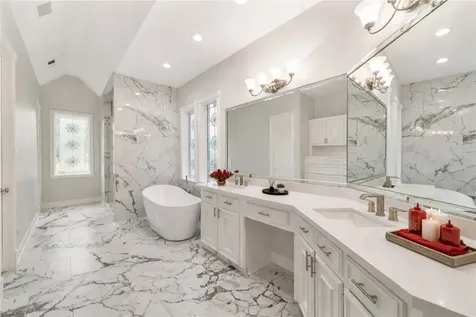 23 Glen Eagles Drive Sugar Land TX 77479