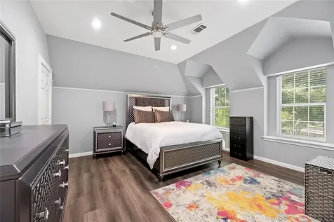 23 Glen Eagles Drive Sugar Land TX 77479