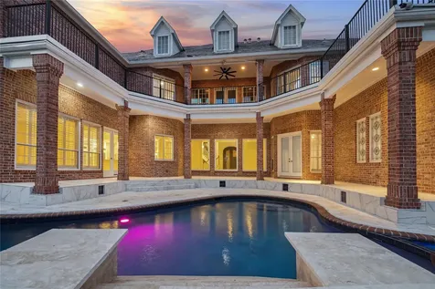 23 Glen Eagles Drive Sugar Land TX 77479