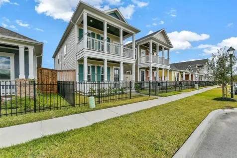 2511 S Houston Avenue Pearland TX 77581