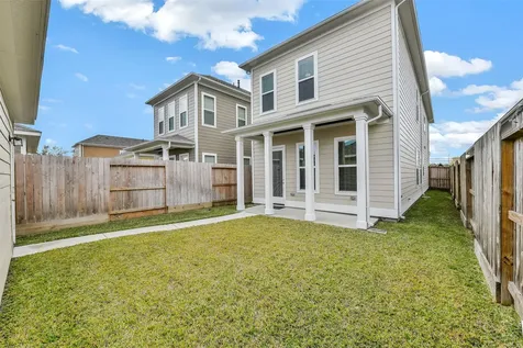 2511 S Houston Avenue Pearland TX 77581