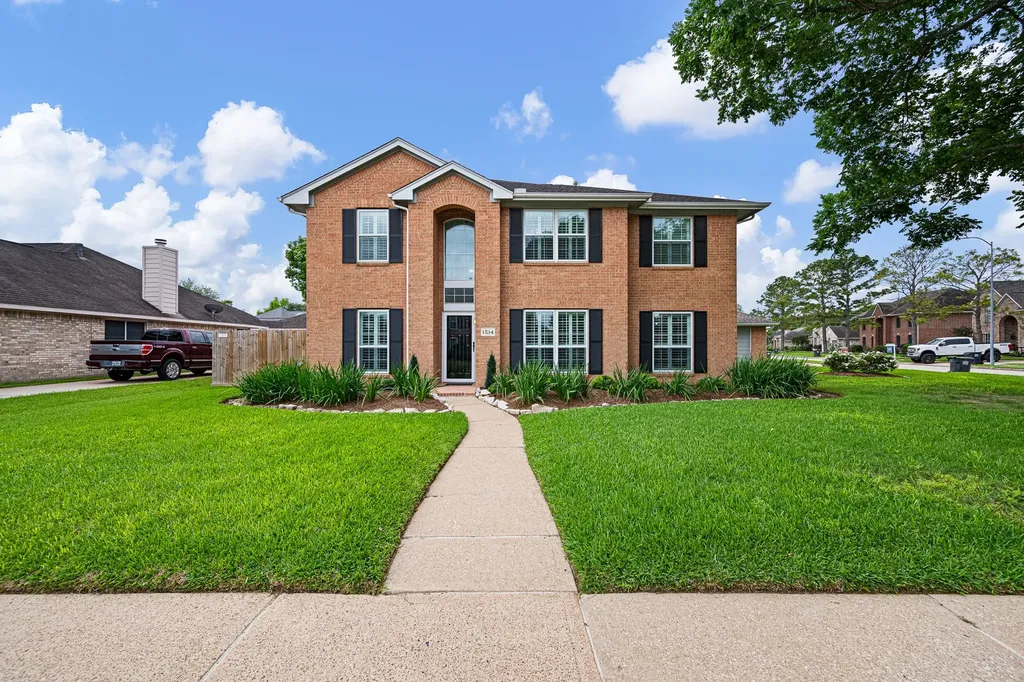 1514 Pine Ridge Lane Pearland TX 77581