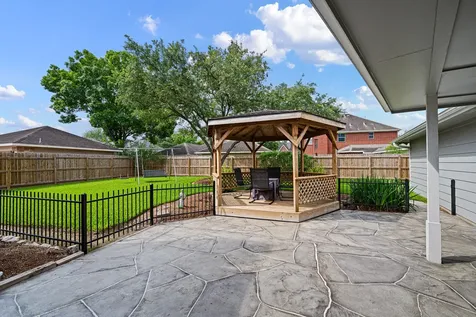 1514 Pine Ridge Lane Pearland TX 77581