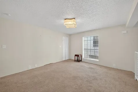 6201 Beverlyhill Street 35 Houston TX 77057
