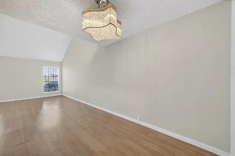6201 Beverlyhill Street 35 Houston TX 77057
