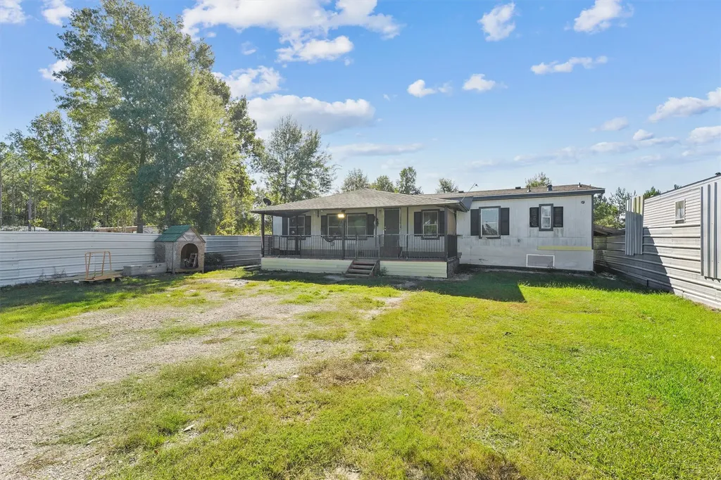 924 County Road 5021 Cleveland TX 77327