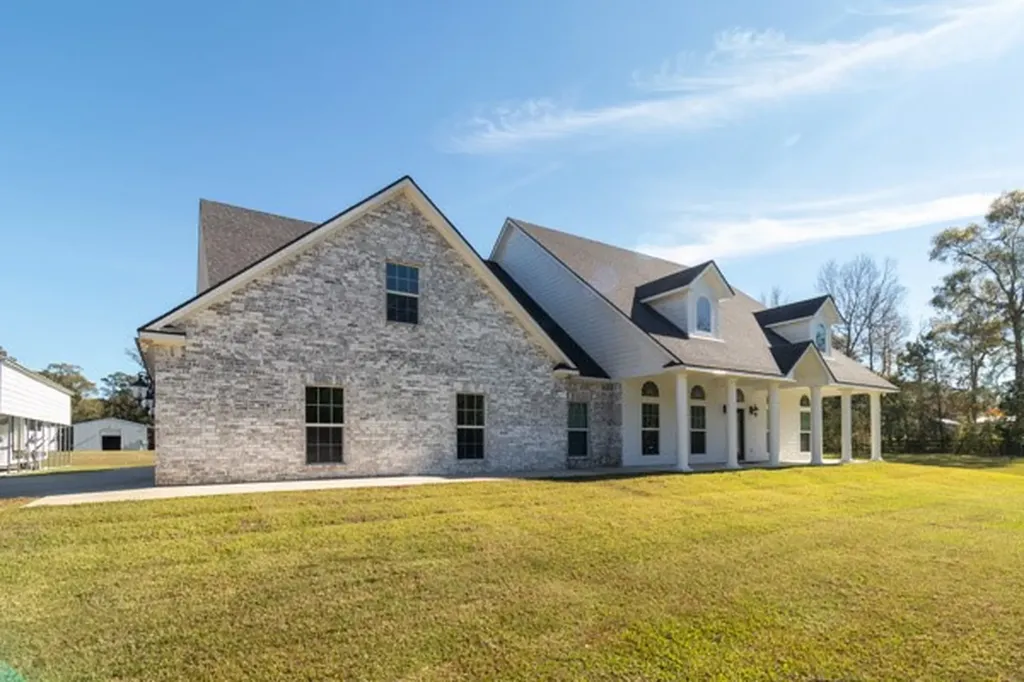 110 Dogwood Lane Lumberton TX 77657