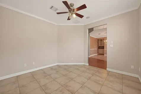 13 Wedgewood Boulevard Conroe TX 77304