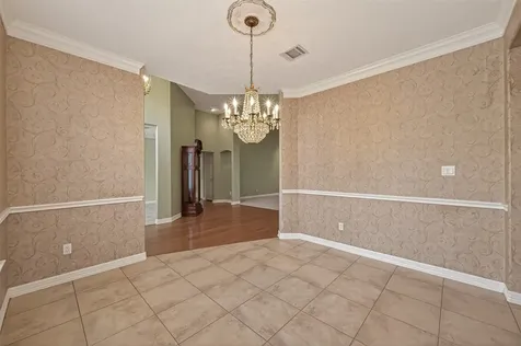 13 Wedgewood Boulevard Conroe TX 77304