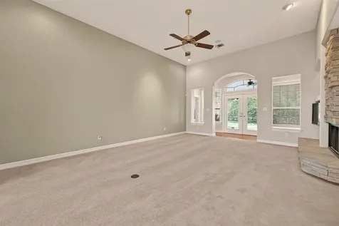 13 Wedgewood Boulevard Conroe TX 77304