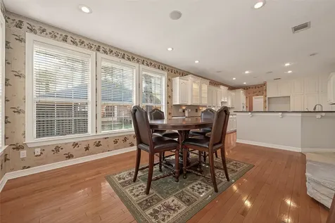 13 Wedgewood Boulevard Conroe TX 77304
