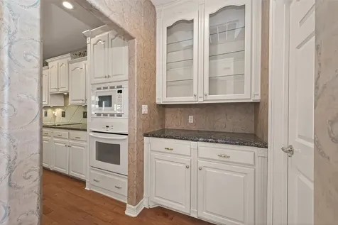13 Wedgewood Boulevard Conroe TX 77304