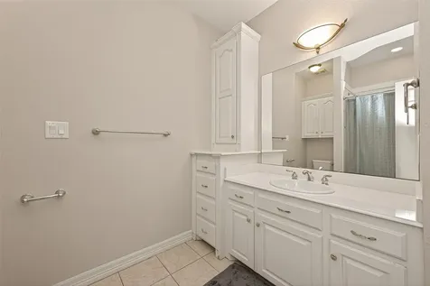 13 Wedgewood Boulevard Conroe TX 77304
