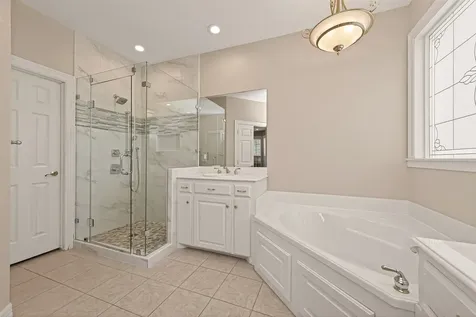 13 Wedgewood Boulevard Conroe TX 77304