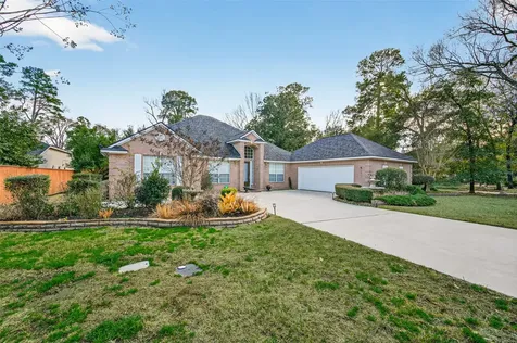 13 Wedgewood Boulevard Conroe TX 77304
