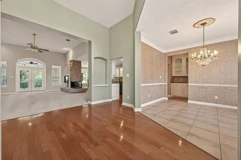 13 Wedgewood Boulevard Conroe TX 77304