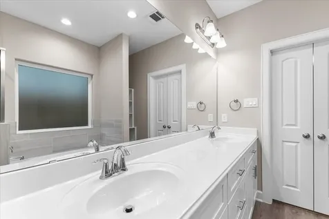 7970 Fowlie Street Houston TX 77028