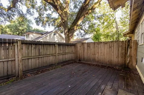 104 S Beauregard Street Alvin TX 77511