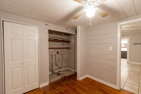104 S Beauregard Street Alvin TX 77511
