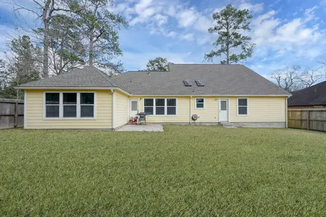 12102 Mustang Avenue Willis TX 77378