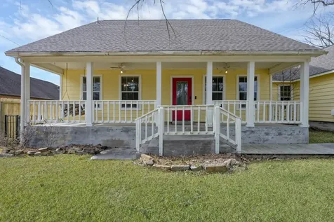 12102 Mustang Avenue Willis TX 77378