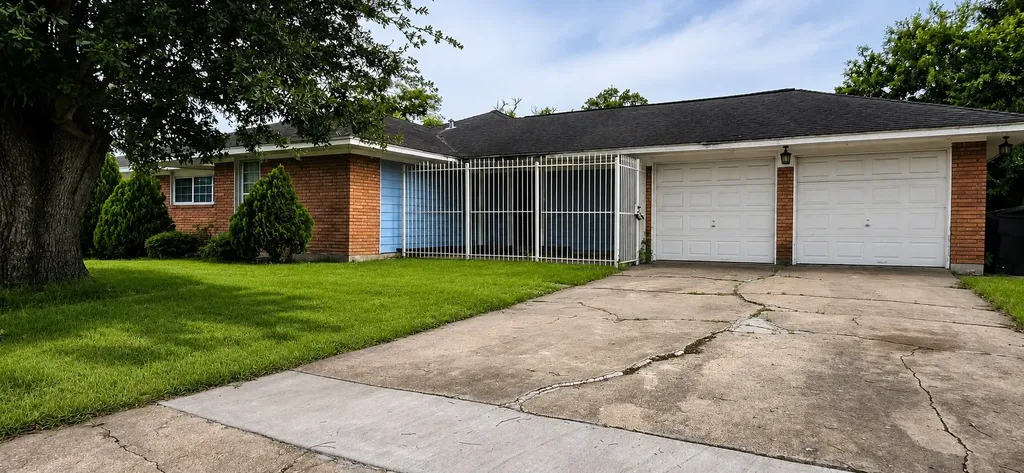 5655 Meadow Creek Lane Houston TX 77017