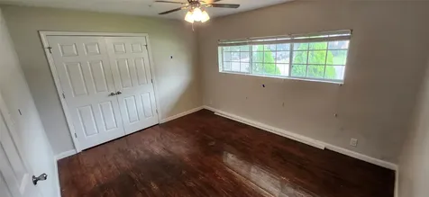 5655 Meadow Creek Lane Houston TX 77017