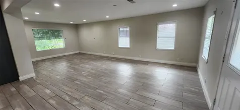 5655 Meadow Creek Lane Houston TX 77017