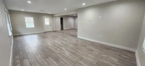 5655 Meadow Creek Lane Houston TX 77017