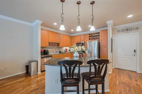 1711 Old Spanish Trail 214 Houston TX 77054