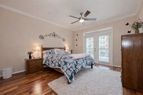 1711 Old Spanish Trail 214 Houston TX 77054