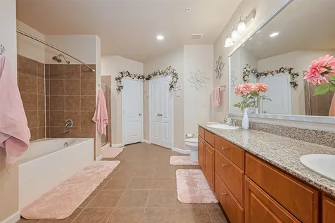 1711 Old Spanish Trail 214 Houston TX 77054
