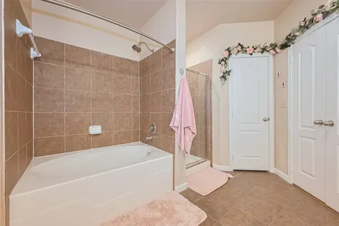 1711 Old Spanish Trail 214 Houston TX 77054