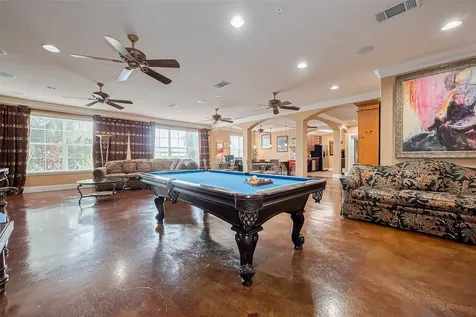 1711 Old Spanish Trail 214 Houston TX 77054